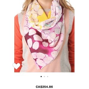 DVF scarf